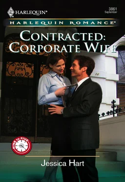 Jessica Hart Contracted: Corporate Wife обложка книги