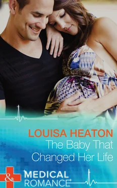 Louisa Heaton The Baby That Changed Her Life обложка книги