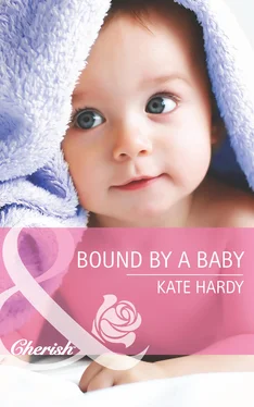 Kate Hardy Bound by a Baby обложка книги