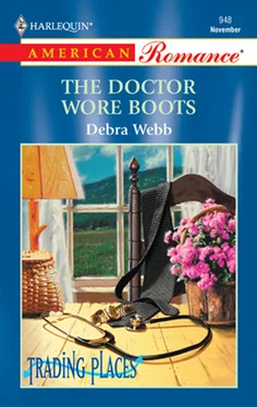 Debra Webb The Doctor Wore Boots обложка книги