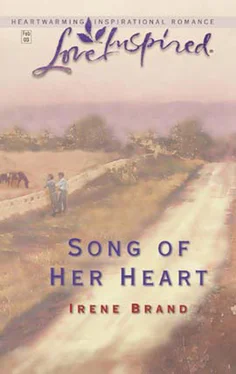 Irene Brand Song of Her Heart обложка книги