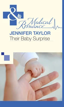 Jennifer Taylor Their Baby Surprise обложка книги