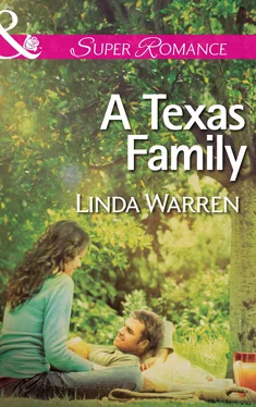 Linda Warren A Texas Family обложка книги