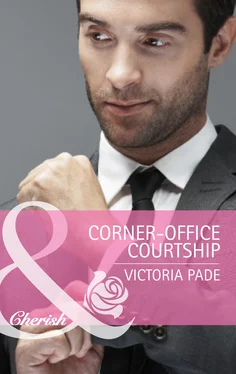 Victoria Pade Corner-Office Courtship обложка книги