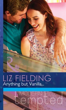 Liz Fielding Anything but Vanilla... обложка книги