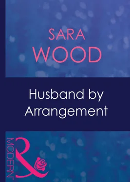 Sara Wood Husband By Arrangement обложка книги