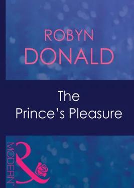 Robyn Donald The Prince's Pleasure обложка книги