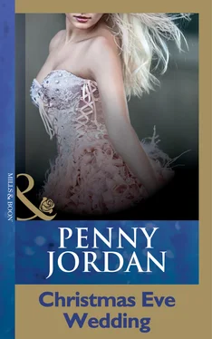 Penny Jordan Christmas Eve Wedding обложка книги