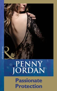 Penny Jordan Passionate Protection обложка книги