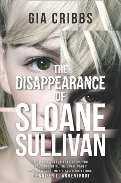 Gia Cribbs The Disappearance Of Sloane Sullivan обложка книги