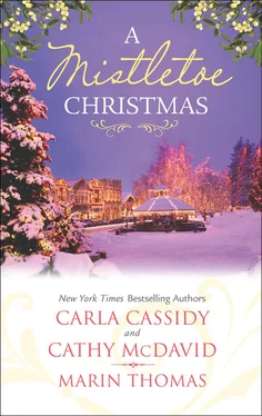 Carla Cassidy A Mistletoe Christmas обложка книги