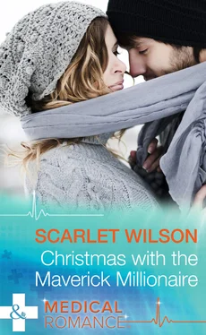 Scarlet Wilson Christmas with the Maverick Millionaire обложка книги