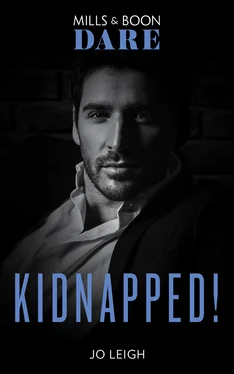 Jo Leigh Kidnapped! обложка книги