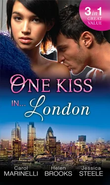 Carol Marinelli One Kiss in... London обложка книги