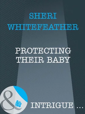 Sheri WhiteFeather Protecting Their Baby обложка книги