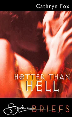 Cathryn Fox Hotter Than Hell обложка книги