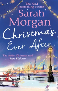 Sarah Morgan Christmas Ever After обложка книги