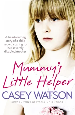 Casey Watson Mummy’s Little Helper обложка книги