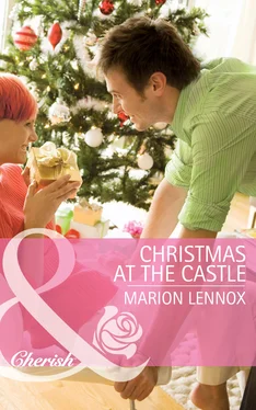 Marion Lennox Christmas at the Castle обложка книги