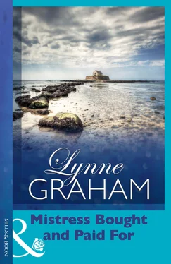 Lynne Graham Mistress Bought and Paid For обложка книги