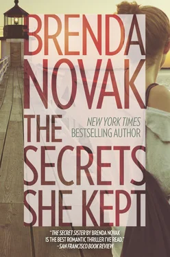 Brenda Novak The Secrets She Kept обложка книги