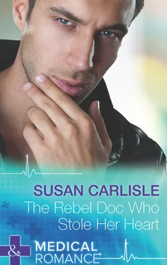 Susan Carlisle The Rebel Doc Who Stole Her Heart обложка книги