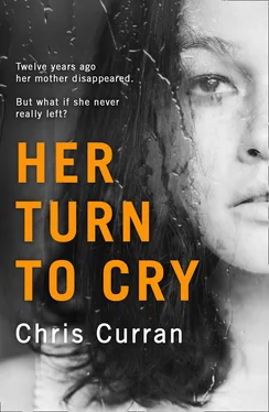 Chris Curran Her Turn to Cry обложка книги