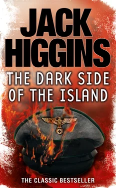 Jack Higgins The Dark Side of the Island обложка книги