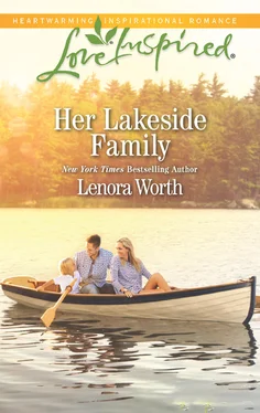 Lenora Worth Her Lakeside Family обложка книги
