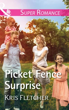 Kris Fletcher Picket Fence Surprise обложка книги