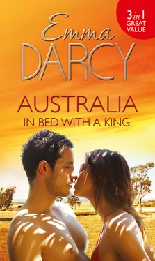 Emma Darcy Australia: In Bed with a King обложка книги