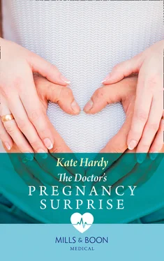 Kate Hardy The Doctor's Pregnancy Surprise обложка книги