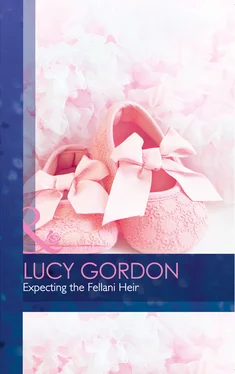 Lucy Gordon Expecting The Fellani Heir обложка книги