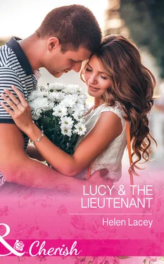 Helen Lacey Lucy and The Lieutenant обложка книги