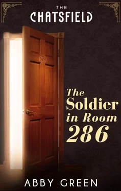 Abby Green The Soldier in Room 286 обложка книги