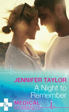 Jennifer Taylor A Night To Remember обложка книги