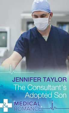 Jennifer Taylor The Consultant's Adopted Son обложка книги