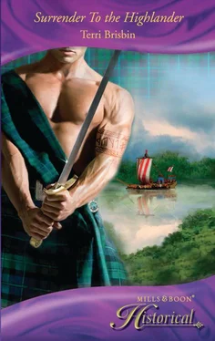 Terri Brisbin Surrender To the Highlander обложка книги