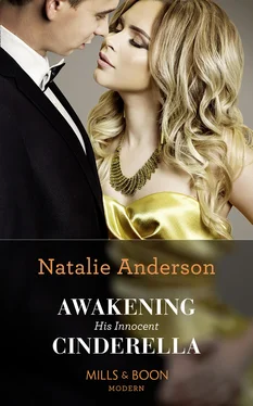 Natalie Anderson Awakening His Innocent Cinderella обложка книги