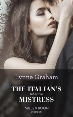 Lynne Graham The Italian's Inherited Mistress обложка книги