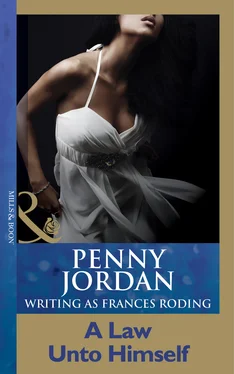 Penny Jordan A Law Unto Himself обложка книги