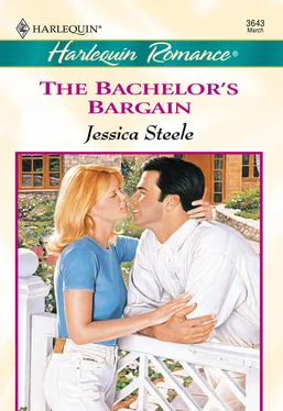 Jessica Steele The Bachelor's Bargain обложка книги