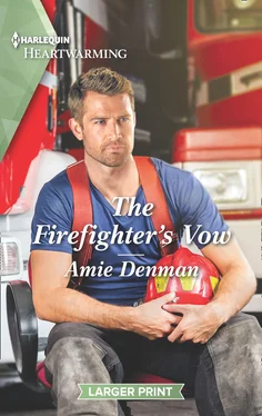 Amie Denman The Firefighter's Vow обложка книги