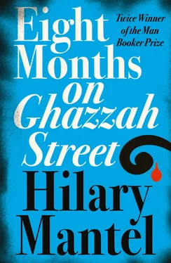 Hilary Mantel Eight Months on Ghazzah Street обложка книги