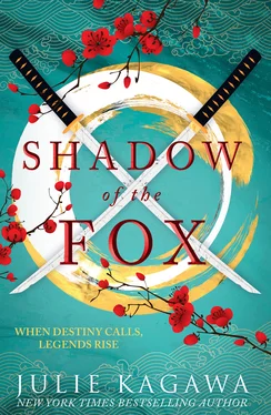 Julie Kagawa Shadow Of The Fox обложка книги