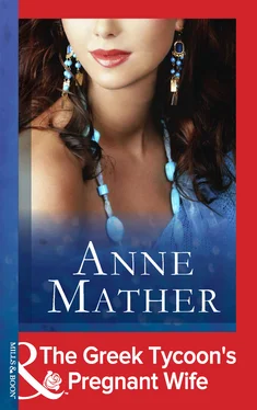 Anne Mather The Greek Tycoon's Pregnant Wife обложка книги