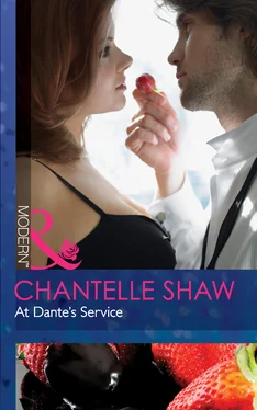 Chantelle Shaw At Dante's Service обложка книги