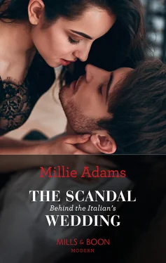 Millie Adams The Scandal Behind The Italian's Wedding обложка книги