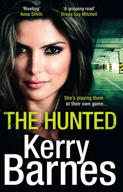 Kerry Barnes The Hunted обложка книги