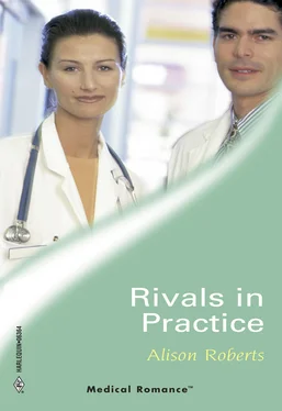 Alison Roberts Rivals In Practice обложка книги